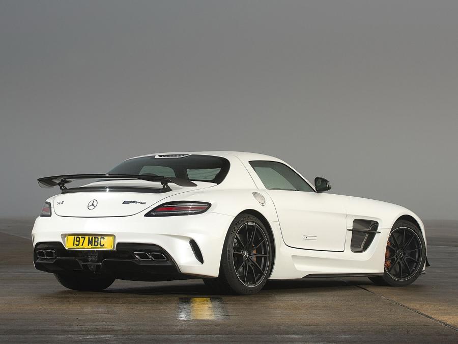  Mercedes-Benz SLS AMG Black Series 2013 года  (UK) (фото 12 из 16)
